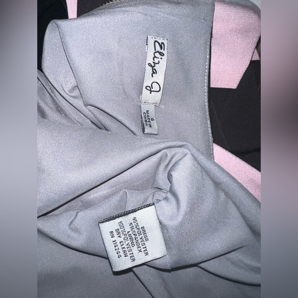 Eliza J block dress with zipper - Picture 5 of 5